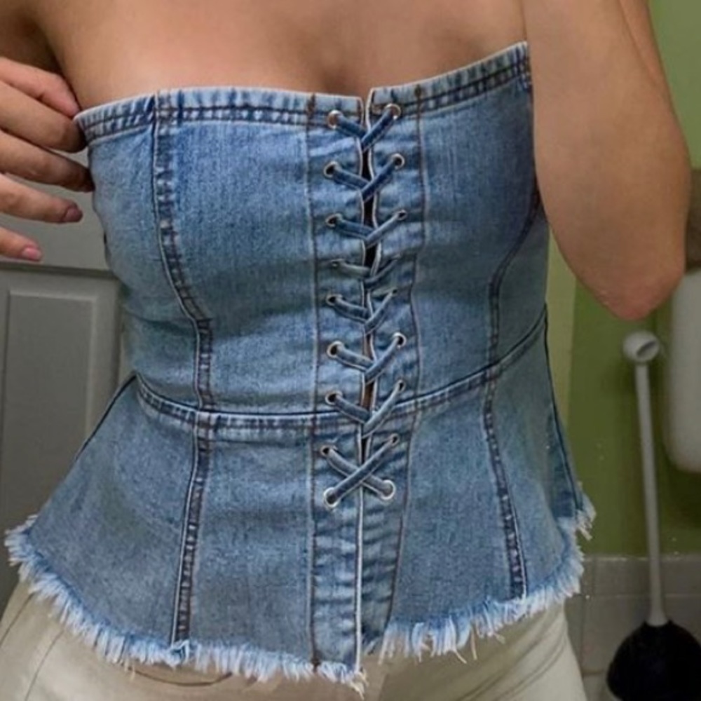 Cute denim strapless top